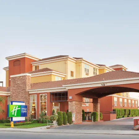 Holiday Inn Express WEST SACRAMENTO - CAPITOL AREA by IHG