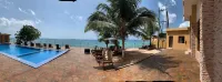 Golden Tulip Zanzibar Resort Hôtels à : West