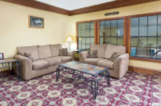 슈퍼 8 바이 윈덤 프리포트 브룬스윅 에어리어