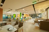 樂山廣場智選假日酒店（嘉興路美食街店） - 早餐