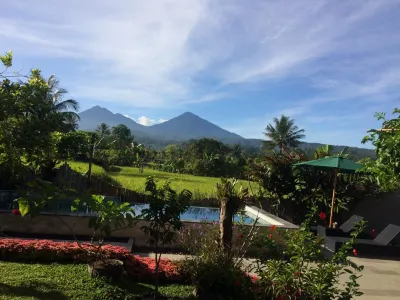 Villa - Warung AromaChampuhan Hotel in zona Kebun Pak Adhi