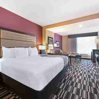 La Quinta Inn & Suites by Wyndham West Monroe Rooms
