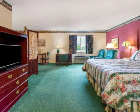 瑞德堡速8酒店 索克縣酒店