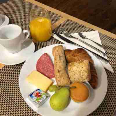 Park Hotel Airport Dining/Meeting Rooms