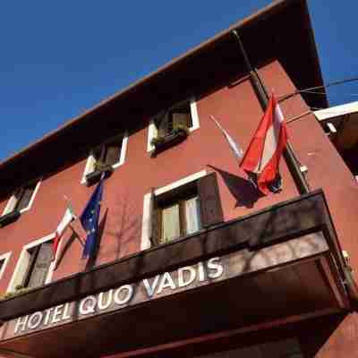 Hotel Quo Vadis Hotel Exterior