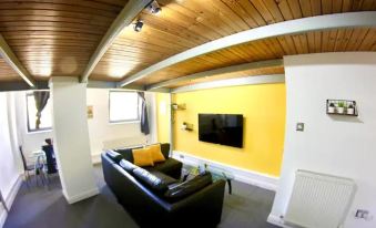 Lovely 1-Bed Mezzaine Apartment in Nottingham