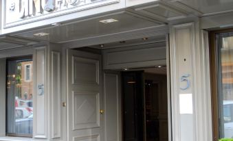 Hotel le Cinq Hyper - Centre