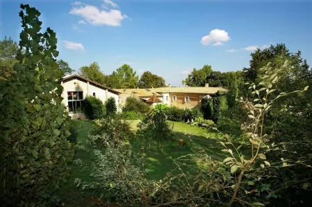 Chateau le Baudou Отели в г. Ларюскад