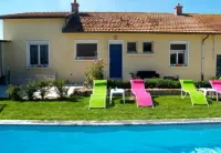 Logis Auberge des Moissons - Pools