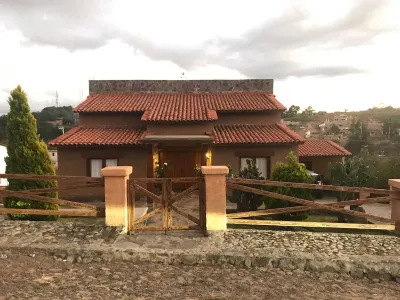 Beautiful Cabin Downtown Tapalpa Oven Mud Barbecue Grill 4 Room 12 Ppl TV Wifi
