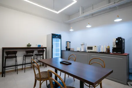 Youngju Coco Hotel Отели рядом со станцией Yeongju Station