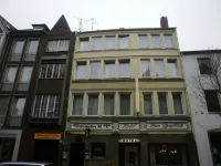 Altstadt Hotel Rheinblick Hotellit kohteessa Düsseldorf-Gerresheim