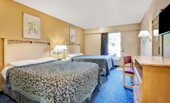 Days Inn by Wyndham Louisville Airport Fair and Expo Center