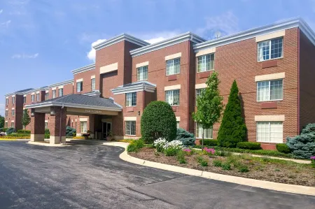 Extended Stay America Select Suites - Chicago - Westmont - Oak Brook Отели в г. Кларендон Хилс