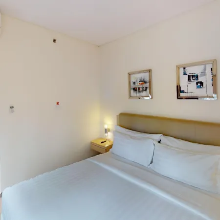 d'primahotel WTC Mangga Dua Отели рядом с достопримечательностью «ITC Мангга Дуа»