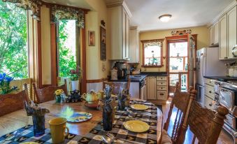 Golden Dreams B&B - Housity