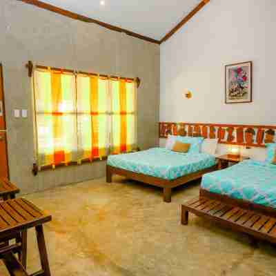 Amici Resort Hotel Laoag Rooms