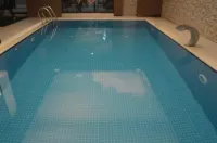 Bal Hotel - Pools