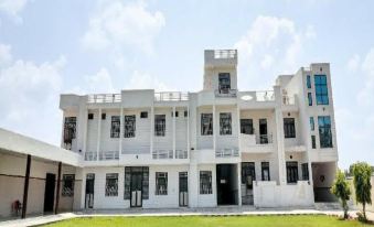 Hotel O Home Sahariya Marriage Garden - Housity