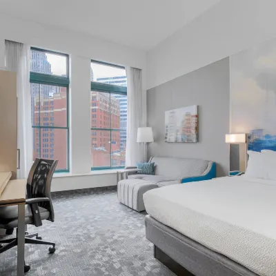 Courtyard Pittsburgh Downtown Отели рядом с достопримечательностью «Библиотека Карнеги»