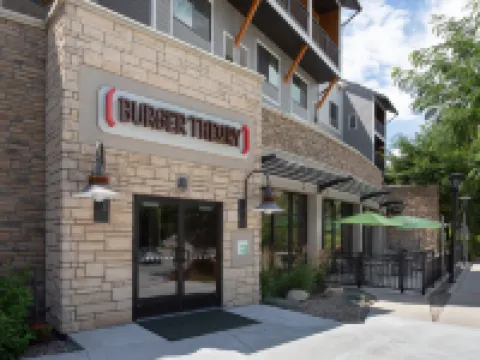 ฮอลิเดย์ อินน์ โฮเทล แอนด์ สวีทส์ ดูรังโก ดาวน์ทาวน์ บาย IHG โรงแรมในดูรังโก