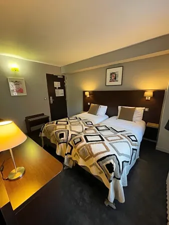 The Originals Boutique, Hôtel d'Angleterre, le Havre, Centre, Plage Отели рядом с Аэропорт Ле Авр - Октвиль