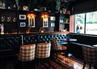 The Parkview Hotel - Bares