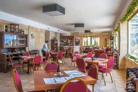 CapoSperone Resort - breakfast
