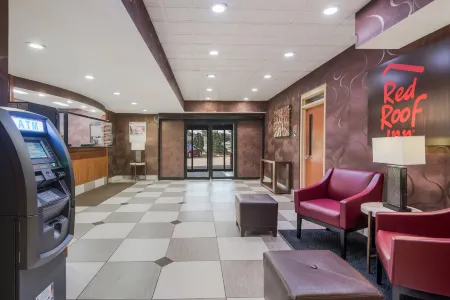 Red Roof Inn Fairfield Отели рядом с достопримечательностью «Crown Plaza»