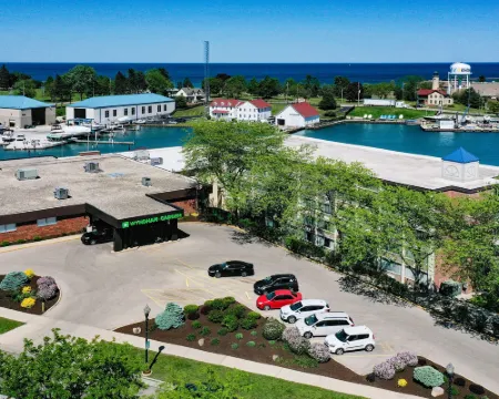 Wyndham Garden Kenosha Harborside Hotel di Kenosha