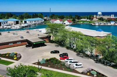Wyndham Garden Kenosha Harborside Hotels near Simmons Beach