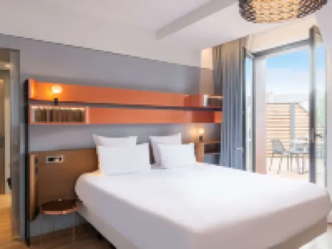 Golden Tulip Saint Malo - le Grand BÉ サン・マロのホテル