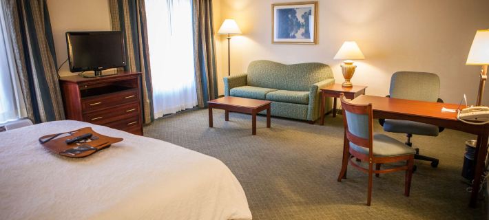 Hampton Inn & Suites Springfield-Southwest Отели в г. Спрингфилд