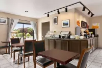 Ramada by Wyndham Arcata Hotels in Arcata