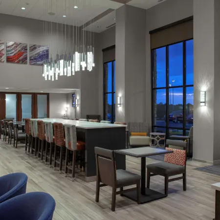 Hampton Inn & Suites Chicago Burr Ridge