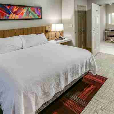 Hilton Garden Inn Ames Rooms