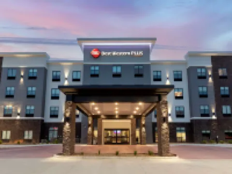 La Quinta Inn & Suites by Wyndham Coralville Iowa City Hotels in Johnson County