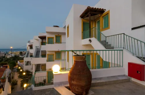 Aglaia Apartments & Studios - 2-Star