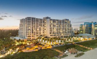 Fort Lauderdale Marriott Harbor Beach Resort & Spa