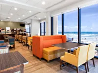 Holiday Inn Express & Suites OCEANFRONT DAYTONA BCH SHORES by IHG Hotels in Volusia County