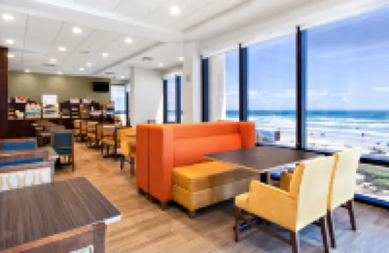 Holiday Inn Express & Suites OCEANFRONT DAYTONA BCH SHORES by IHG