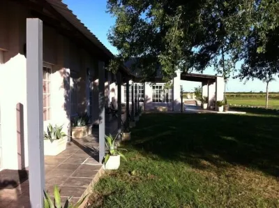 Estancia Río de las Aves Hotels in 