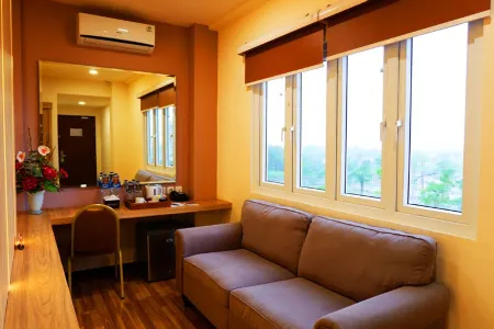 Hotel Q Qubu Resort Отели в г. Kubu Raya Regency