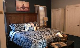 Evans Holly Grove Inn B&B - Housity