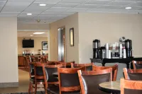 Ramada by Wyndham Pigeon Forge North - Frühstück