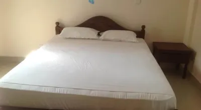 Blue Coast View Hotels in Wellaweediya