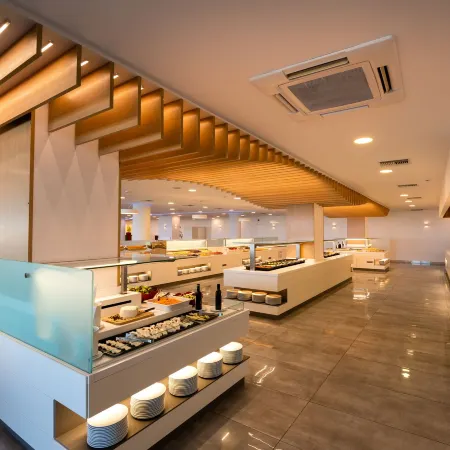 Grand Hotel Holiday Resort