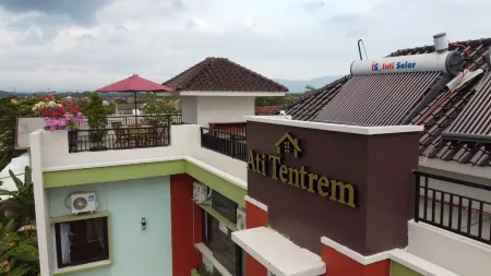 Ati Tentrem Guesthouse
