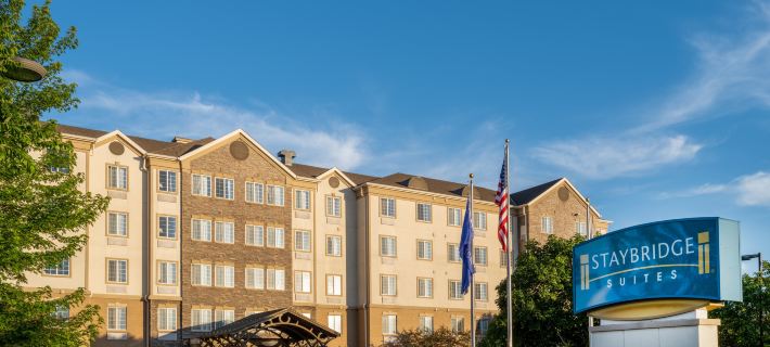Staybridge Suites MILWAUKEE AIRPORT SOUTH by IHG Hotels in Milwaukee County