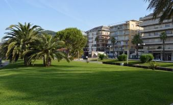 Hotel Doria - Housity